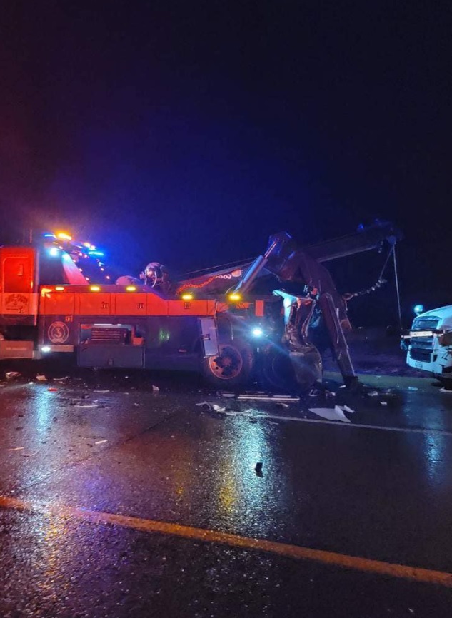 Tow truck driver working on the side of the highway injured by a ...